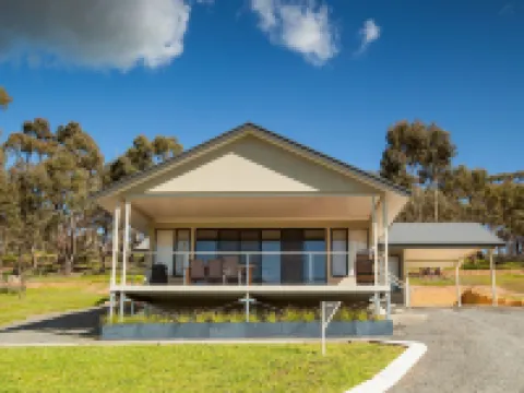 Neagles Retreat Villas Hotels in Clare