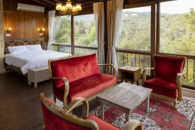 Erguvanlı Ev Hotels in 