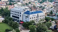 Foxoso Fiori Hotel