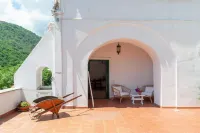Villa Mina