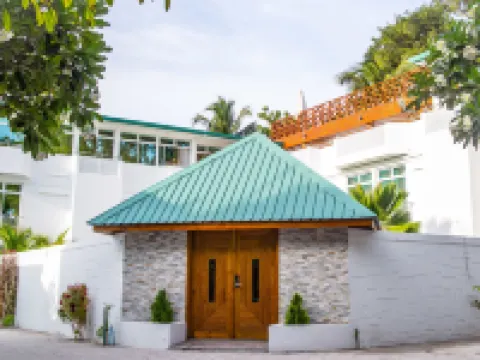 Perla Dhangethi Hotels in Dhangethi