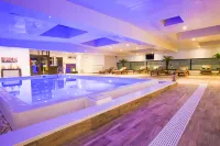 Zenia Hotel & Spa - Pools