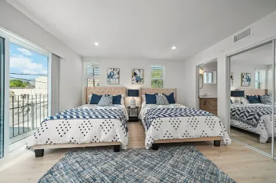 ซีรีน เอสเคปส์ ฮอลลีวูด โรงแรมในฮอลลีวูด