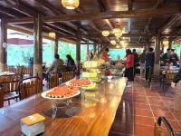 Mật Retreat - Varme kilder