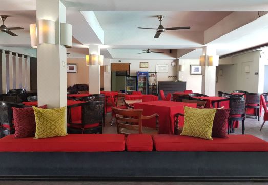 3. 사누르 아궁 호..