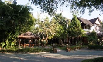 Baanplaidoi Resort