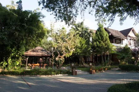 Baanplaidoi Resort