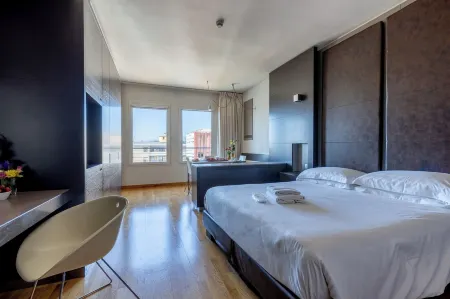 Wall Art Hotel & Residence