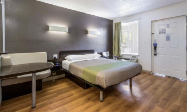 Studio 6 Coral Springs, FL - Fort  Lauderdale