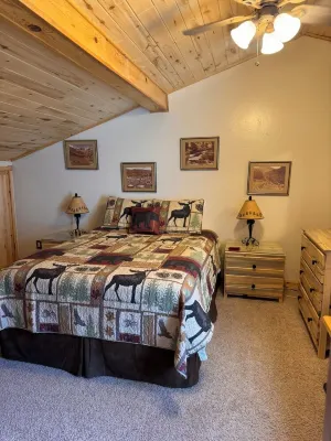 OPEN YEAR ROUND - 3 Bedroom Lake San Cristobal Condo on the Alpine Loop