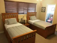 Bay Front - 'Villa La - Vue', Incredible Bay & Golf Course Views!  Sleeps 15.