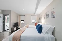 NEW! COZY Urban Oasis 4 BR 3 BA near NYC+Parking