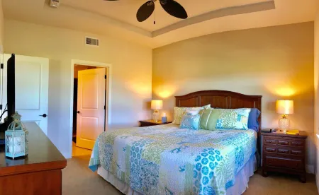 Luxury condo with central A/C and golf and ocean views