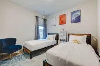 New Spacious 4-bedroom house in charming Ankeny with WiFi, AC-Prime Location