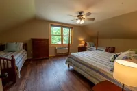 Escape to Paradise Haven on Big Pine Lake in enchanting Perham, MN!