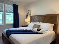 "Walking on Sunshine" BayFront w/Pool! Last Minute Deals! Bikes &Kayaks Included