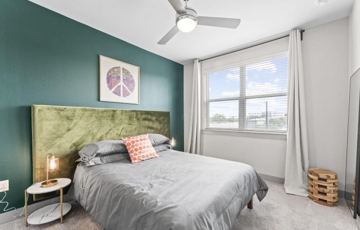 Comfy 1Br King Suite Close to Downtown w Fast Wifi