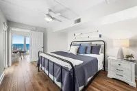 Oceanfront Penthouse Condo - Beach, Pool, Elevator, & Close to Everything!