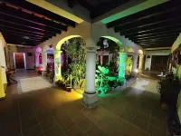 Hotel y Jardines Casa Búho Hotel a Santa Ana