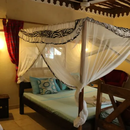 Room-a Wonderful Beach Property in Diani