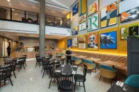 Tryp by Wyndham Pulteney Street Adelaide - breakfast
