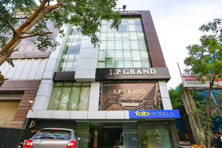 FabHotel Grand Stay Отели рядом со станцией Anand Vihar