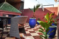 Riad Fatouma - Разрешено размещения с домашними животными