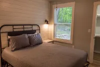 S'mores & More Tiny House - Tracy City Hotels in Tracy City