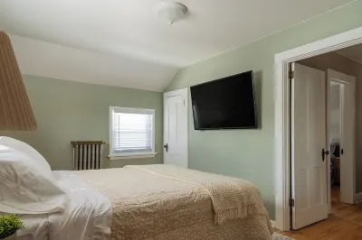 New Listing: Restored 3BR Mining Home in Historic Calumet Hotels near Laurium Manor Mansion Tour