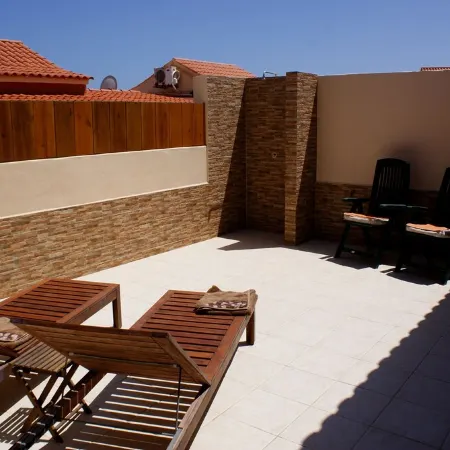 3 Bed, 2 bath house - great location & views - Hot Tub, BBQ, FIBRE Wifi, SKY