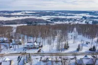 8280 The peak- Hot tub, ski in/ ski out, Pool table, Golf course, fire pit - Wi-Fi