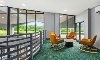 Spark by Hilton Lexington Hamburg