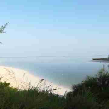 HIDDEN GEM.  Free Golf Car kayak boarding 2 Min.walk to SPANISH WELLS beach Fitness & Recreational Facilities