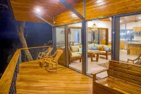 Big Views, Pool, Extremely Private 4-Bdrm Home