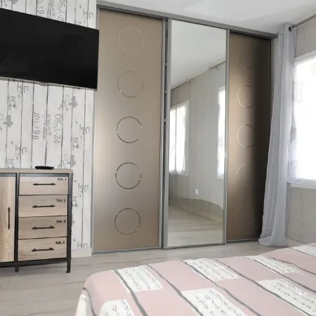 Charming furnished with jacuzzi