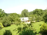 Pretty farmhouse quiet, 8 people, near the sea, amusement park, games, zoo Hotels in Seine-Maritime