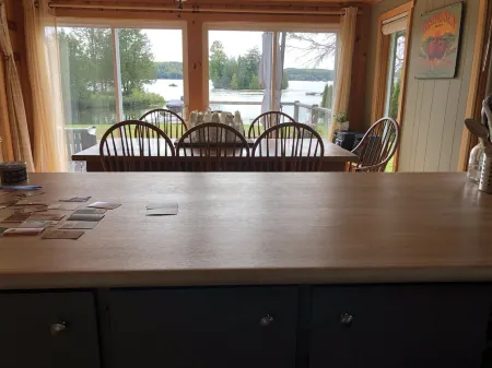 Cozy Cottage on Lower Buckhorn Lake