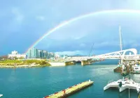 Spectacular Waterfront Executive Suite!