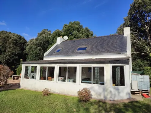 Logement Locatif à Belle-ile : Maison Avec Jardin Partagé