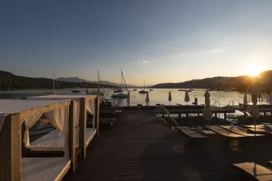 Appartement Direkt am Wörthersee mit Privatstrand und Reserviertem Parkplatz