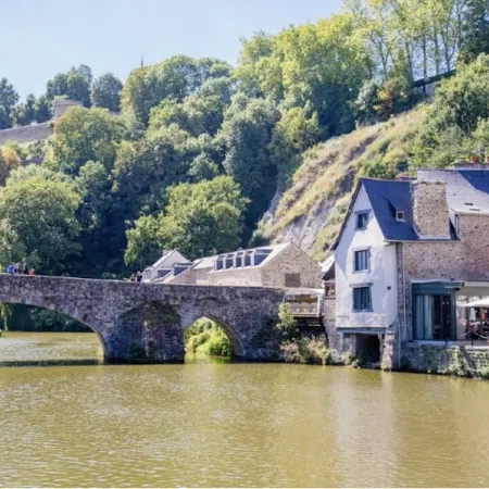 Coup de Coeur-Trés bel Appartement avec Terrasse sur le PORT de ST Goustan-Auray