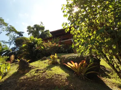 Canto das Águas bungalows, waterfall with natural pool Hotels near Cepilho beach