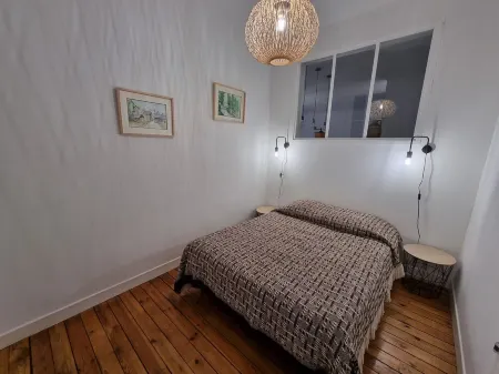 Cauterets T3 of 70m2 for 5 to 7 people in the town center Отели в г. Котре