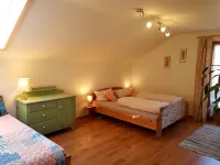 Beautiful large renovated vacation apartment with 3 bedrooms Hotels in Jachenau