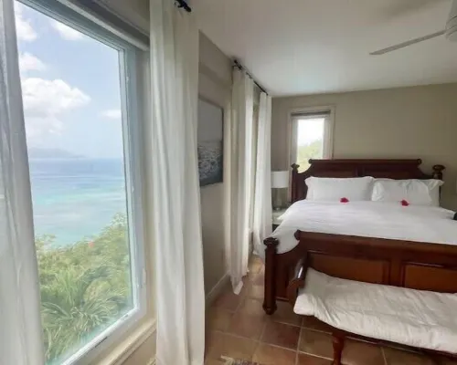 Newly-updated, spacious, private foot path to beachfront, stunning ocean views Hotels in Road Town