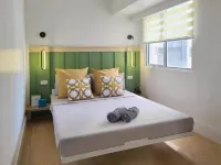 BGC - Two Bedroom Condo with Game Room - 10