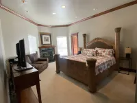 Spacious home near I-35 in Edmond