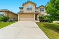 Gorgeous 5-bedroom home near Randolph AFB