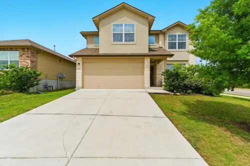 Gorgeous 5-Bedroom Home in Schertz, San Antonio, New Braunfels
