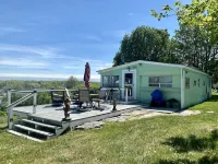Moonwake on Mudd Bay Tibbetts Point Lighthouse附近的飯店